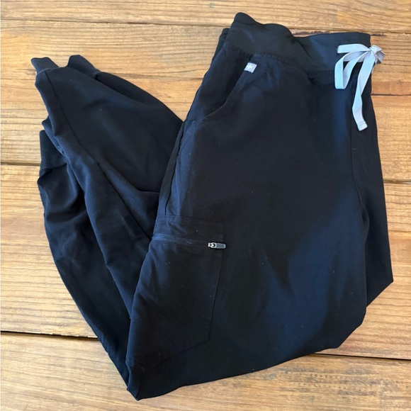 Figs Black Jogger Pants with Gray Drawstring large - Picture 1 of 1